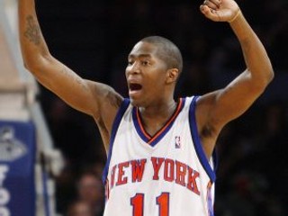 Jamal Crawford spoločne so spoluhráčmi nedali Detroitu šancu.