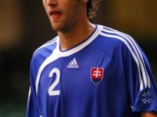 Ján Kozák zostáva v Artmedii.