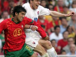 Radoslav Zabavník v drese slovenskej reprezentácie.