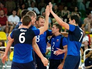 Slovenskí volejbalisti majú dôvod radovať sa. Postúpili medzi štyri najlepšie kolektívy Európskej ligy. V semifinále Final Four sa v sobotu stretnú s Portugalskom.