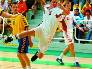 Strieľajúci Peter Kukučka.