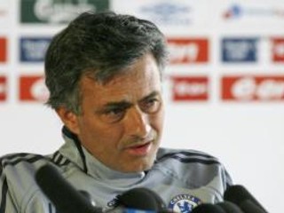 Tréner Chelsea FC José Mourinho nešetril kritikou svojich hráčov po zápase s Liverpoolom