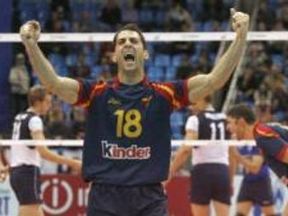 Španiel Israel Rodrigues oslavuje víťazstvo nad Fínskom v semifinále ME