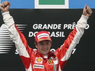 Kimi Räikkönen je novým majstrom sveta.