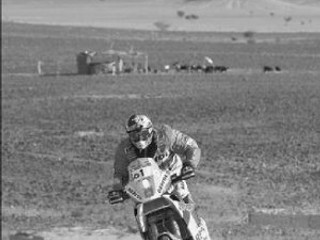 Španiel Marc Coma na trati piatej etapy Rely Dakar.