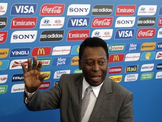 Pelé: Messiho vyjadrenia na adresu rozhodcov boli neprofesionálne