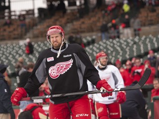 Hokejista Detroitu Niklas Kronwall ukončil kariéru.