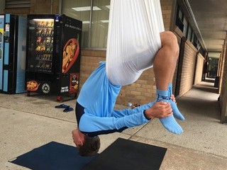 Tímu sa nedarilo, Hološkovi áno. Bol najlepším strelcom