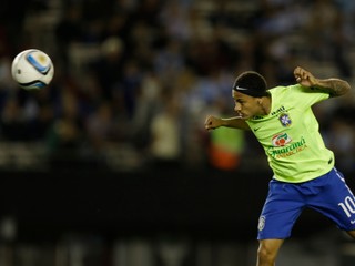 Neymar si oblečie brazílsky reprezentačný dres iba na olympijských hrách.