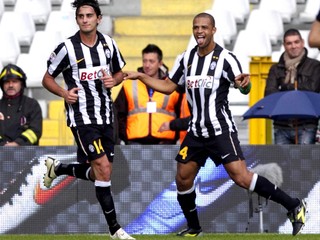 Felipe Melo de Carvalho (vpravo) svoju prácu miluje. Vďaka nej zabezpečil dobrý život sebe, ako aj svojej rodine.