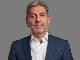 Ernö Kelecsényi.
