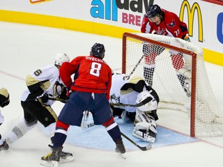 NHL: Washington zdolal Pittsburgh 4:3 pp, hrdinom trojgólový Oshie