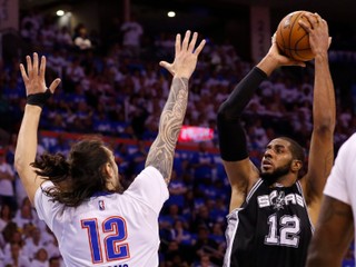 Vyhrali aj basketbalisti San Antonia Spurs, ktorí v ofenzívnom dueli uspeli na palubovke Oklahomy.