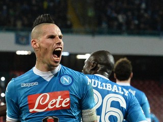 Neapol v tejto sezóne titul opäť nezíska, až na výkyvy predvádza dobré výkony. Aj kvôli slovenskému reprezentantovi.