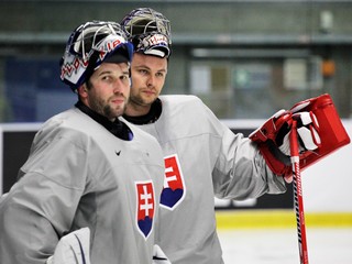 Laco (vľavo) mení KHL za českú najvyššiu súťaž.