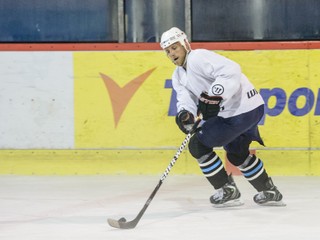 Bývalý útočník "corgoňov" Kmeč sa stal novým hlavným koučom slovenského hokejového majstra.