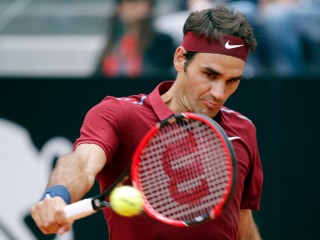 Federer sa dotiahol v počte víťazstiev na Lendla na druhý post v Open Ere