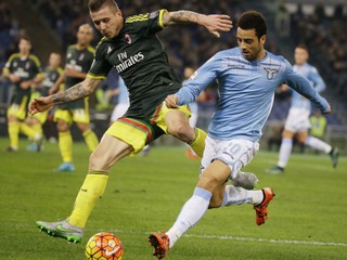 Kucka (vľavo) dodáva milánskemu tímu bojovnosť a víťaznú mentalitu.