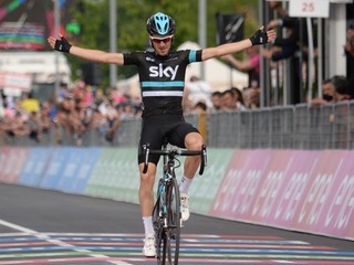 Trinástu etapu vyhral Nieve, Giro má nového lídra