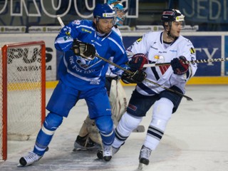 Bohunický (vpravo) hrával aj za bratislavský Slovan ešte pred érou nadnárodnej KHL.