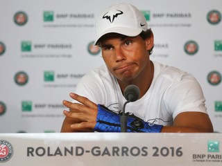 Nadal sa pre problémy so zápästím odhlásil aj z Roland Garros.