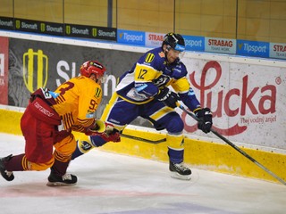 Školiak (č. 12) dohrával sezónu v Piešťanoch.