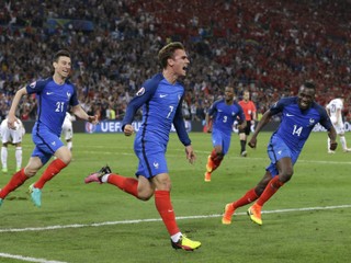 Francúzsko po nepresvedčivom výkone porazilo Albánsko a postúpilo zo skupiny