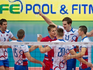 Prvý set našim vyšiel, potom však už ovládol priebeh stretnutia súper. 