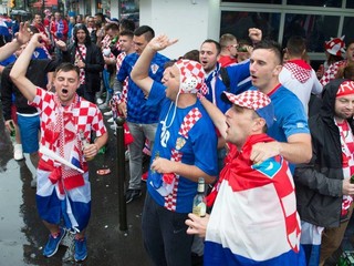 Horkokrvní chorvátski "navijači" už neraz spôsobili národnému zväzu poriadny hlavybôľ.
