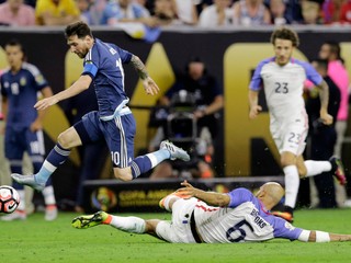 Messi priviedol Argentínu do finále Copa América, štvorka pre USA