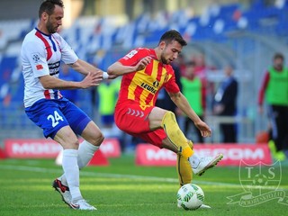 Piaček (vľavo) sa zo súčasného pôsobiska nesťahuje do iného klubu.