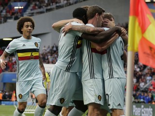 Belgičania sa vo štvrťfinále stretnú s Walesom.