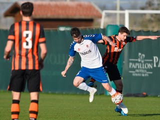 Juraj Halenár (v strede) si naposledy obliekal dres Borčíc.