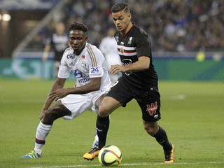 Hatem Ben Arfa (vpravo) si naposledy obliekal dres Nice.