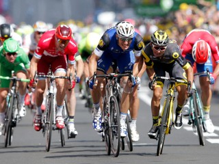 Sagan opäť skončil na stupňoch víťazov, finišoval tretí