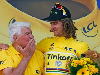 Petrovi Saganovi blahoželala aj cyklistická legenda Raymond Poulidor.