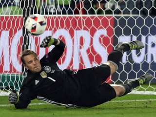 Nemecký brankár Manuel Neuer.