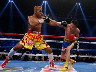 Miestenku do Ria získal aj Amnat Ruenroeng (vľavo).