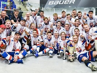 Slovenskí hokejbalisti do 20 rokov.