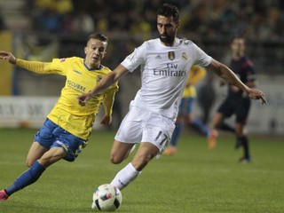 Álvaro Arbeloa (vpravo) pôsobil naposledy v drese Realu Madrid.