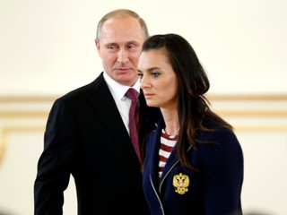 Ruská výprava sa lúčila s Putinom, nechýbali ani atléti