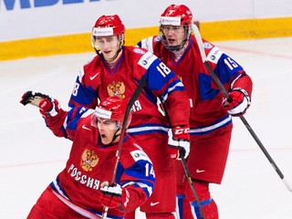 Vladimir Tkačov (vpredu) je aj bývalým mládežníckym reprezentantom Ruska.