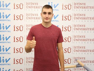 Trabzonspor predstavil Bera, podľa Turkov prestúpil za dva a pol milióna eur