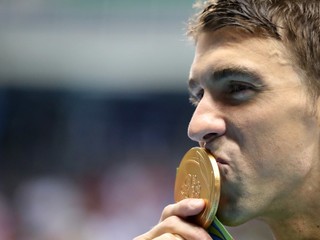 Je nezastaviteľný. Phelps má viac zlatých medailí ako celé krajiny