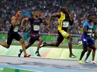 Bolt ovládol beh na sto metrov aj v Riu. Ešte dve zlaté a môžem to zabaliť, vraví