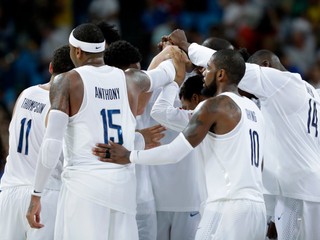 Basketbalisti USA sú opäť v olympijskom finále.