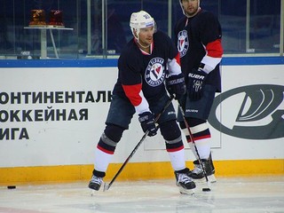 Hokejisti Slovana prehrali aj druhý zápas.