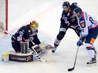 Lukáš Paukovček (v bielom).
