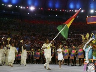 Dvojica guinejských športovcov sa nevrátila z Ria