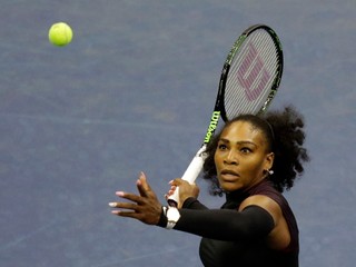 McEnroe: Serena by bola v mužskom rebríčku na 700. mieste